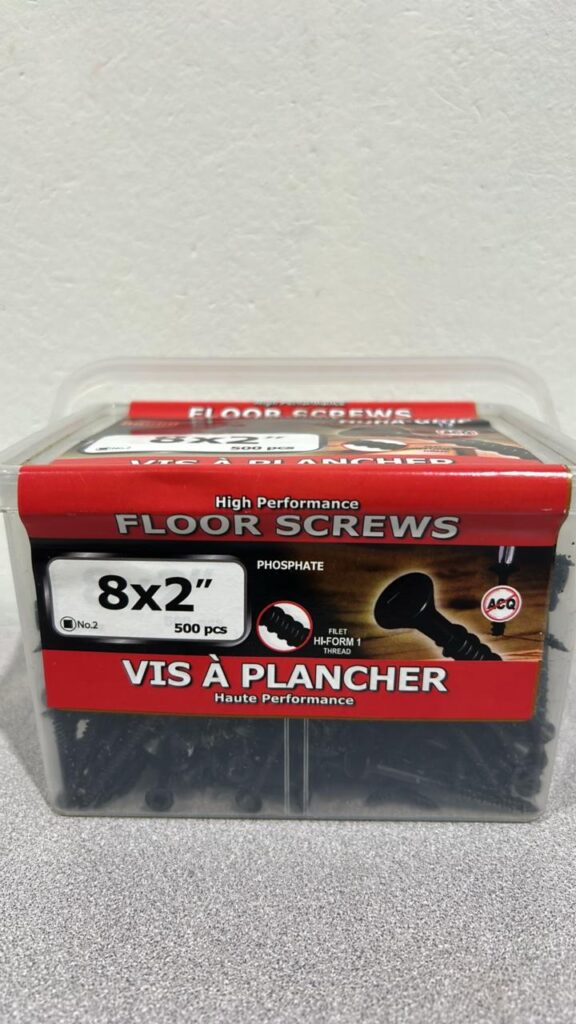 plastic container with #8 x 2 inch screws - 500 count clear bucket with handle